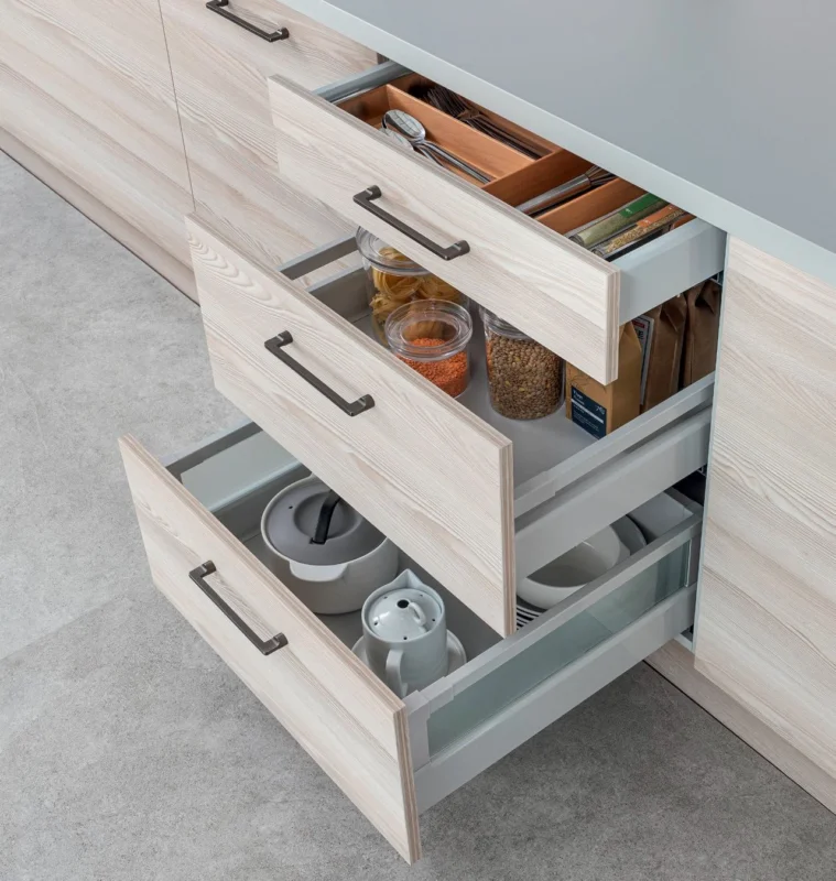 Häfele Schubladenbox MATRIX BOX S35 aus Stahl, weiß mit Dämpfung 35 kg, Höhe 135 mm - 1 Reling - 300 mm Begränsat erbjudande