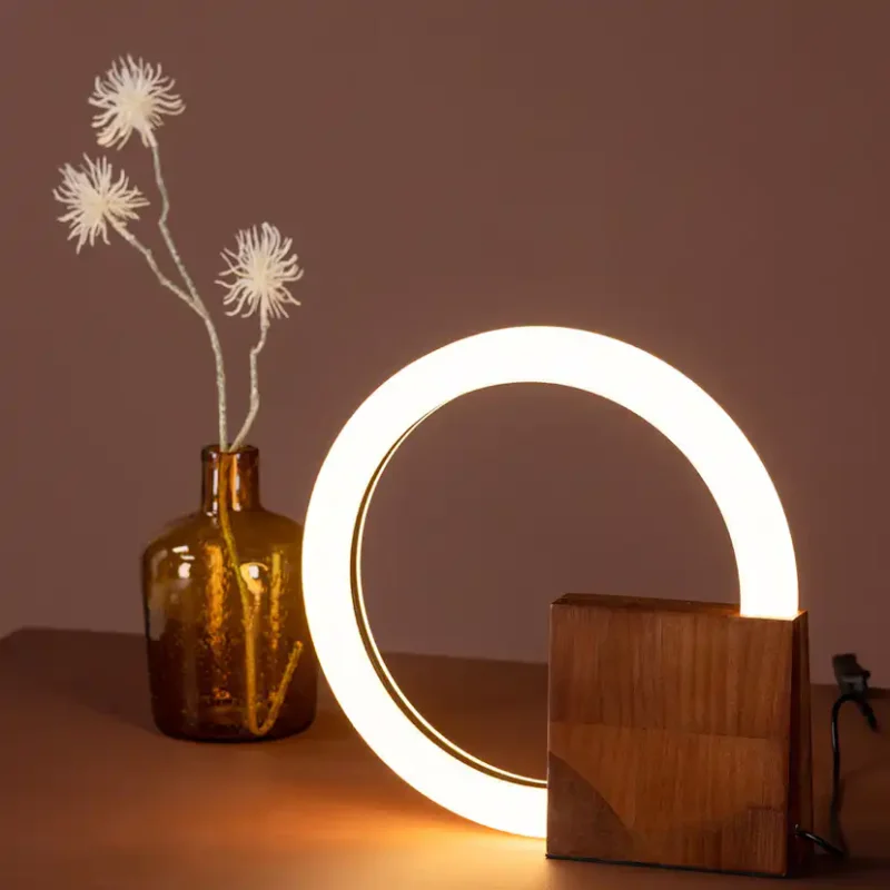 Bordslampa Venture Home Brive Köp online